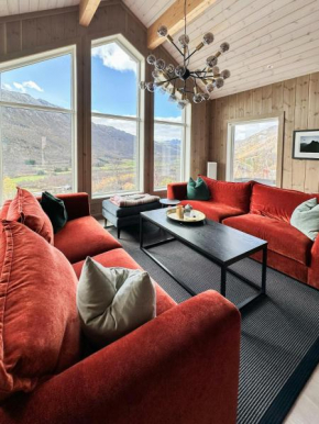 Mountain Cabin Near Solheisen In Grøndalen